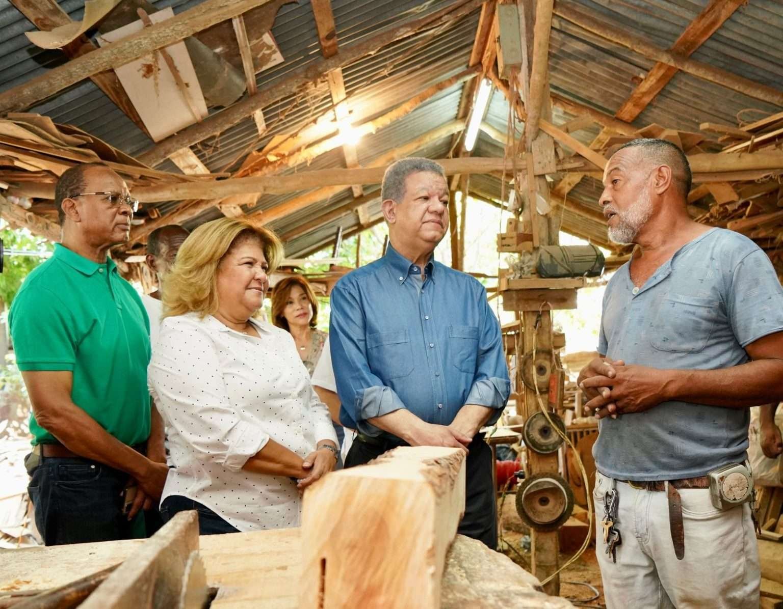 Leonel: ineficiencia del gobierno golpea clase trabajadora