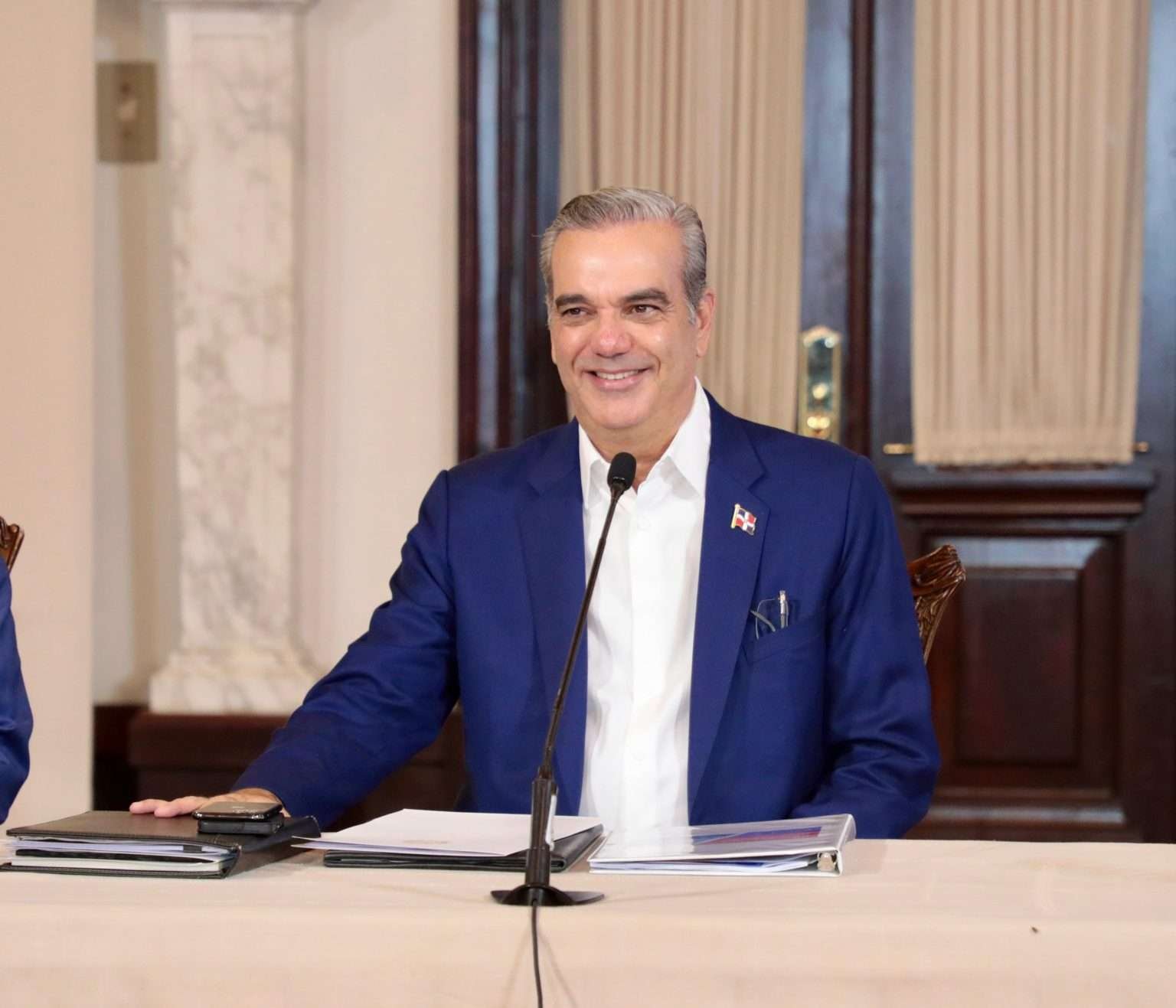 LEGISLADORES FAVORECEN CAMBIOS DE FUNCIONARIOS EN NUEVO GOBIERNO
