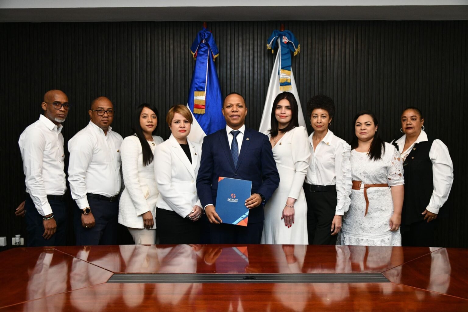 INTRANT firma Carta Compromiso para implementar modelo de integridad