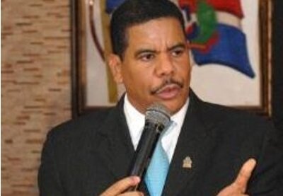 Abinader asiste a velatorio del presidente Partido Unidad Nacional
