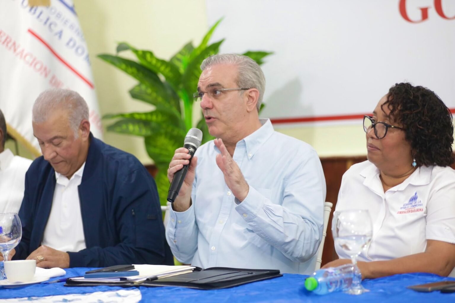 Abinader evalúa daños por el huracán Melissa y dispone soluciones integrales en Ocoa y Barahona