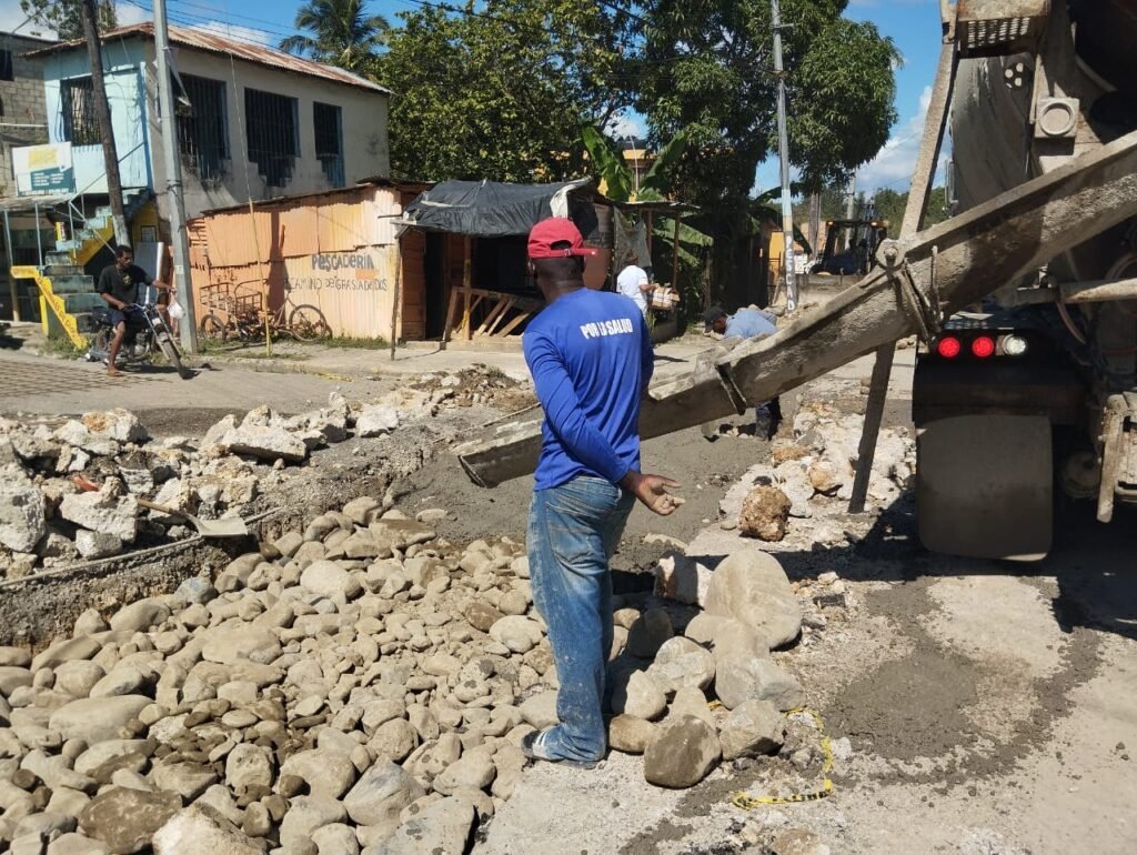 Junta Municipal San Luis invierte más de más de 20 millones para rehabilitar su red vial