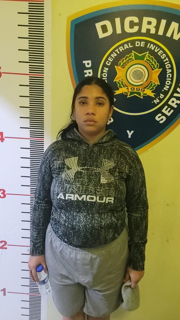 Se entrega de manera voluntaria mujer acusada de muerte de hermana adolescente en San Francisco de Macorís