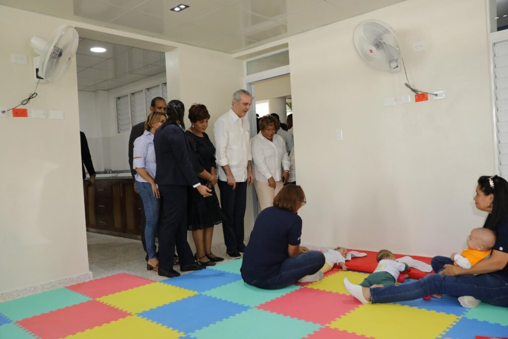 Presidente inaugura Caipi Villa Aura que beneficiará a 250 infantes