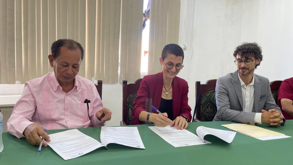 FUNDEJUR y GUAKÍA AMBIENTE firman alianza estratégica para impulsar el desarrollo sostenible de la juventud rural