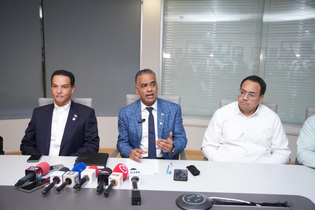 Sector eléctrico informa que avanza en restablecimiento del Sistema Eléctrico Nacional Interconectado