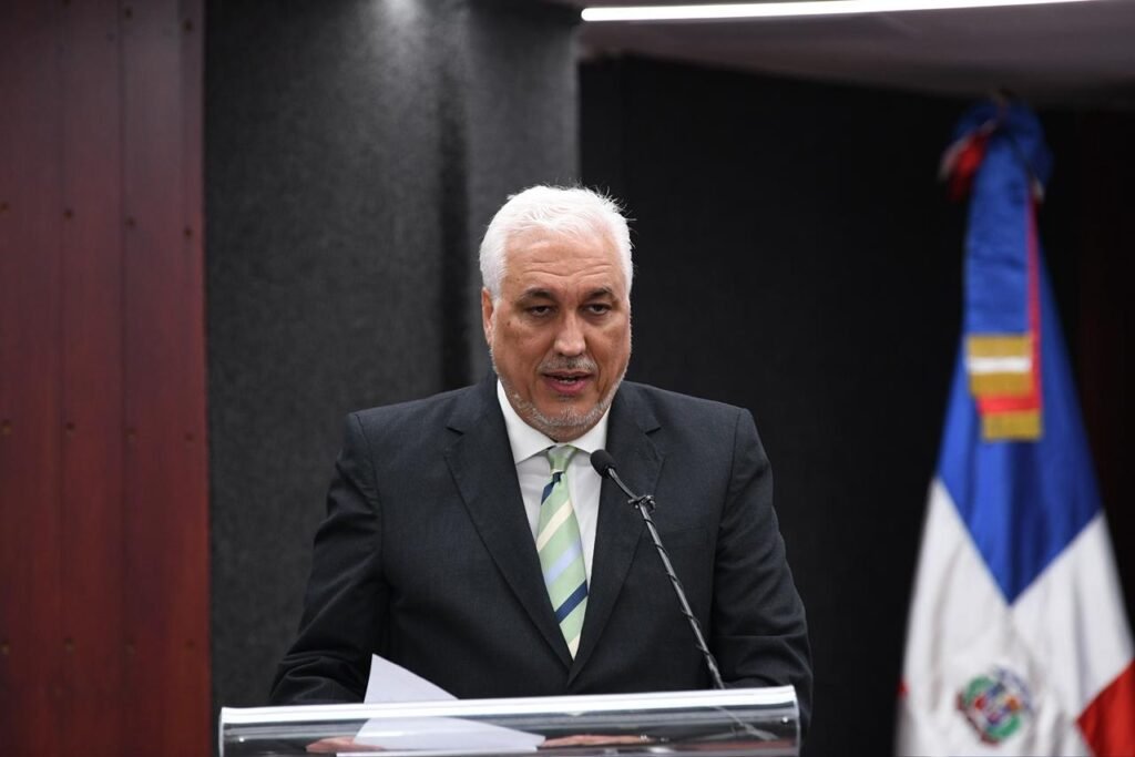 Viceministro Noel Báez: “Exploración de hidrocarburos es el puente estratégico hacia la transición energética en el país”