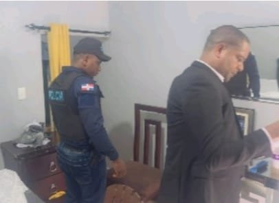 Operativos en Moca dejan dos detenidos y ocupación de arma de fuego durante allanamientos