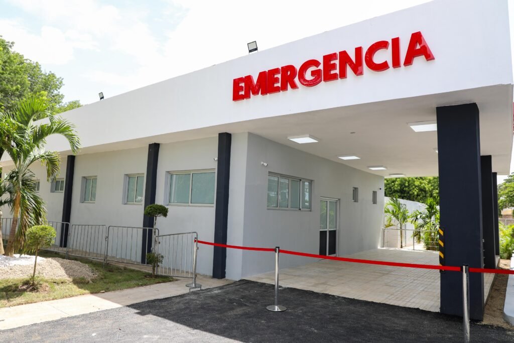 Remozan Hospital Municipal de Guayubín y nueva área de Emergencia que beneficia de manera directa a más de 39 mil habitantes
