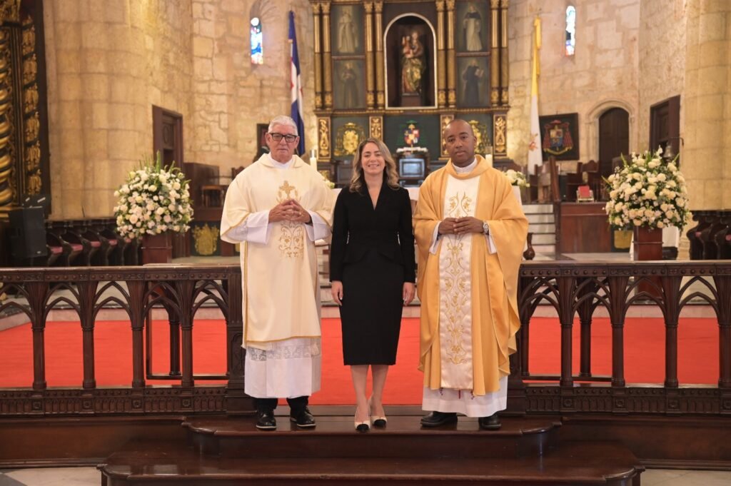 Ministerio de la Mujer conmemora aniversario destacando avances en derechos