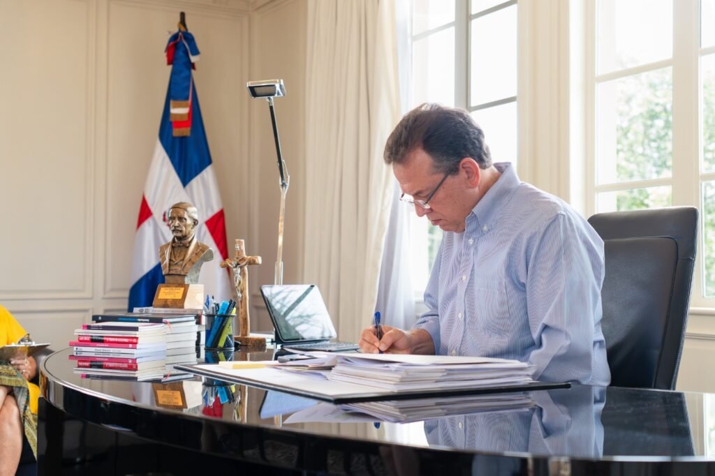Canciller Ito Bisonó y secretario de Estado Marco Rubio conversan sobre prioridades de la relación entre República Dominicana y Estados Unidos