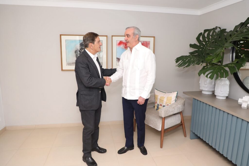 El Presidente de Google Cloud para América Latina realiza visita de cortesía al Presidente de la República Dominicana