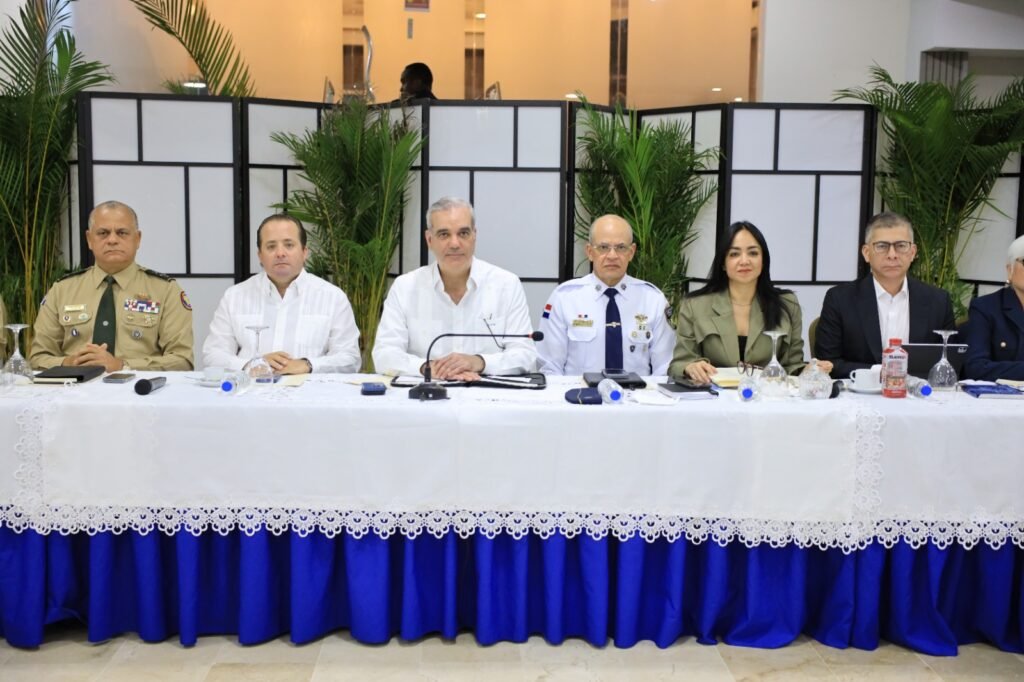 Tasa de homicidios baja a 7.36 y robos disminuyen 40.5 % al 25 de septiembre