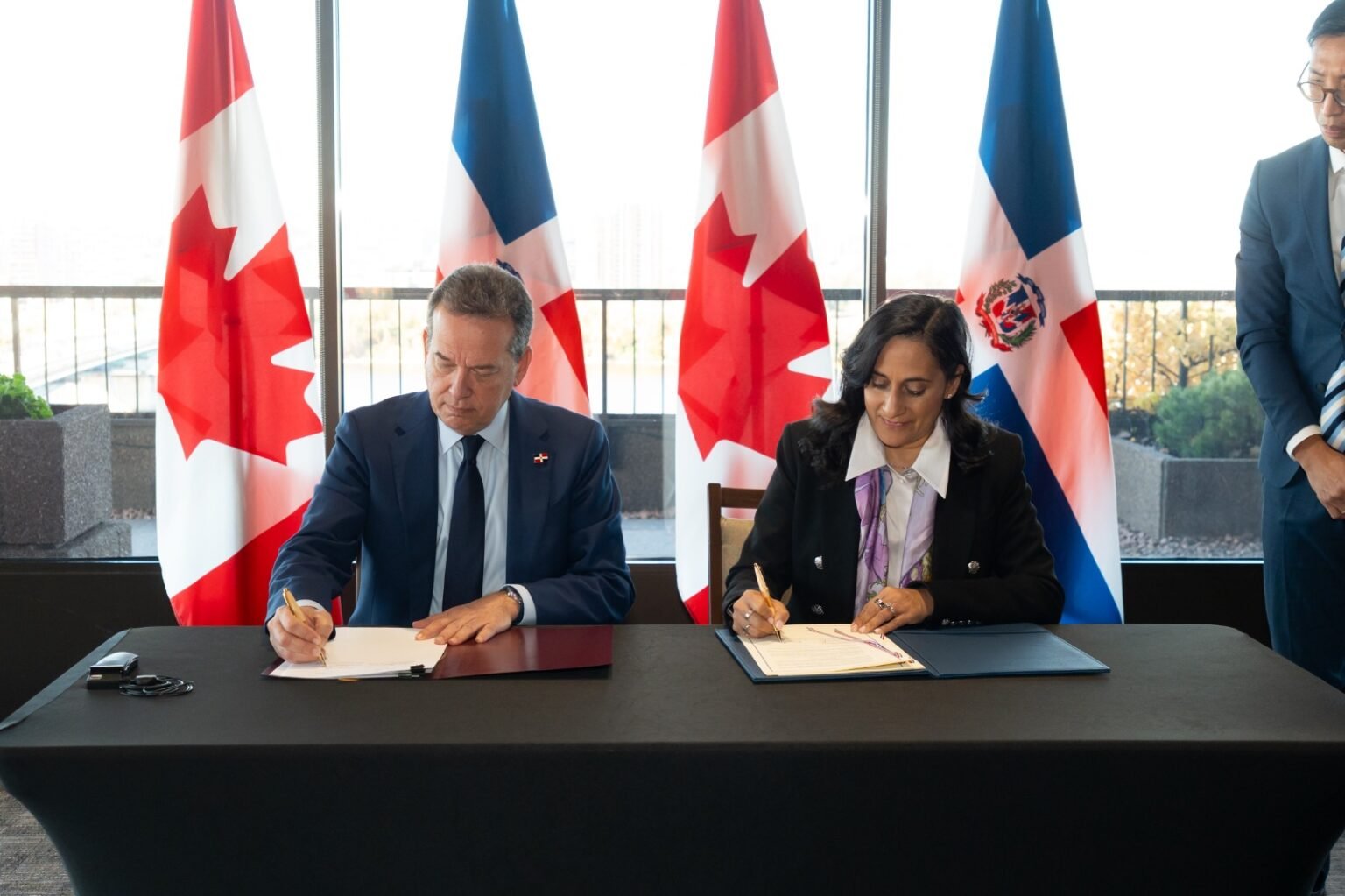 Canciller Ito Bisonó impulsa una nueva etapa en las relaciones entre República Dominicana y Canadá