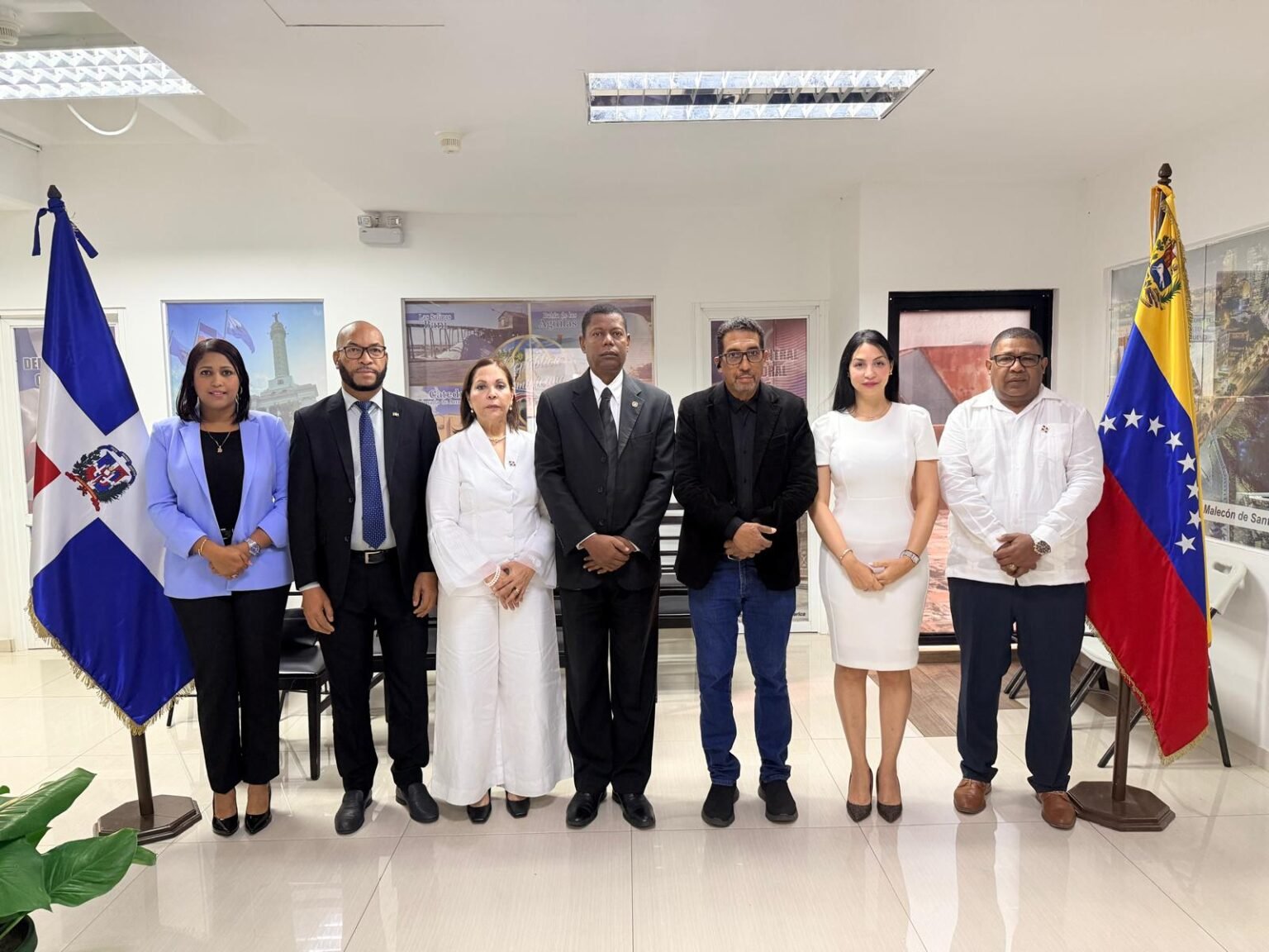 RD y Venezuela son amiguitos de nuevo: Consulados empiezan a funcionar